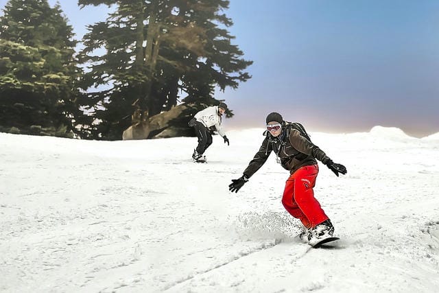 雪の舞台裏：忘れられないスキーツアーの旅路